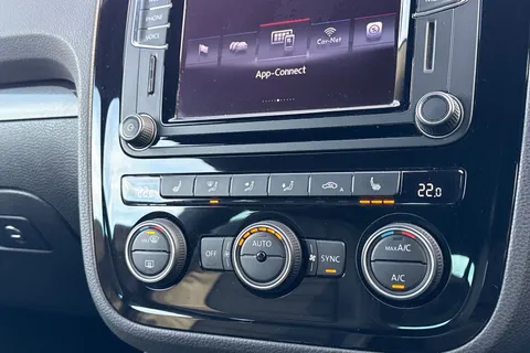 NA17ENH Volkswagen Scirocco 2.0 TDi BlueMotion Tech R-Line 3dr DSG | Heated Seats | Leather Trim Thumbnail #22