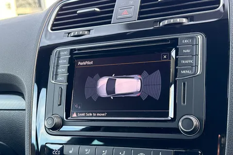 NA17ENH Volkswagen Scirocco 2.0 TDi BlueMotion Tech R-Line 3dr DSG | Heated Seats | Leather Trim Thumbnail #30