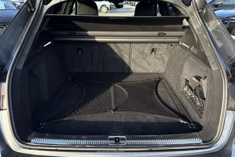 KK68SZC Audi A4 Avant Avant Black Edition 40 TDI  190 PS S tronic Thumbnail #7