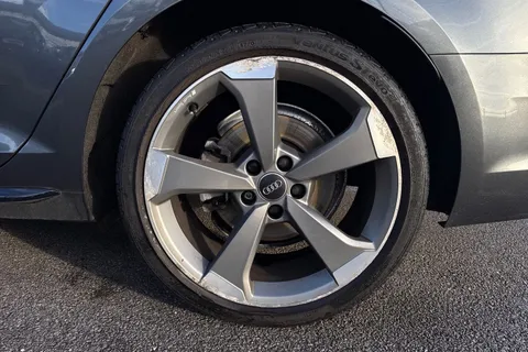 KK68SZC Audi A4 Avant Avant Black Edition 40 TDI  190 PS S tronic Thumbnail #10