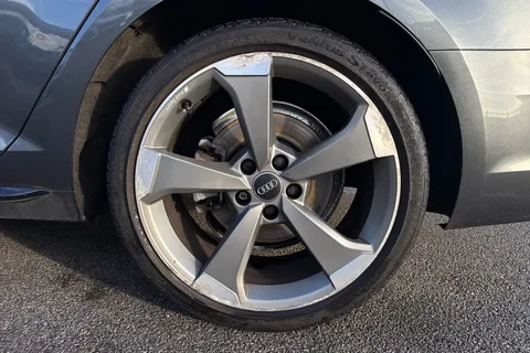 KK68SZC Audi A4 Avant Avant Black Edition 40 TDI  190 PS S tronic Thumbnail #11