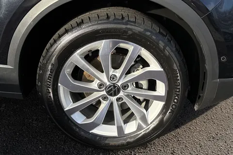 12 of 43 for VOLKSWAGEN T-ROC 1.5 TSI Style 5dr DSG