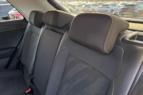 19 of 43 for VOLKSWAGEN T-ROC 1.5 TSI Style 5dr DSG