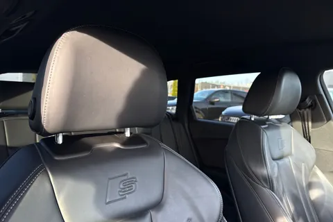 KK68SZC Audi A4 Avant Avant Black Edition 40 TDI  190 PS S tronic Thumbnail #24