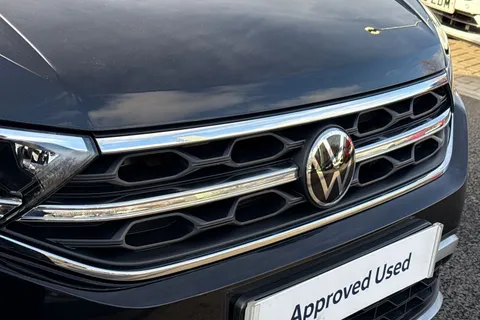 27 of 43 for VOLKSWAGEN T-ROC 1.5 TSI Style 5dr DSG