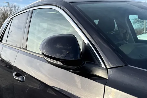 28 of 43 for VOLKSWAGEN T-ROC 1.5 TSI Style 5dr DSG