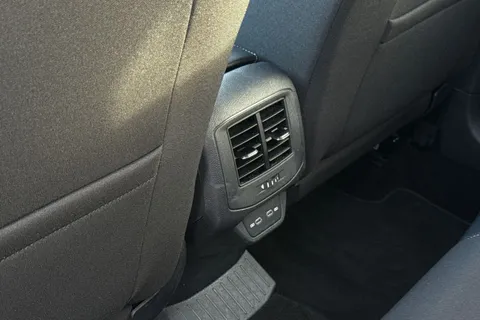 30 of 43 for VOLKSWAGEN T-ROC 1.5 TSI Style 5dr DSG