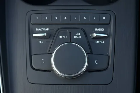 KK68SZC Audi A4 Avant Avant Black Edition 40 TDI  190 PS S tronic Thumbnail #35