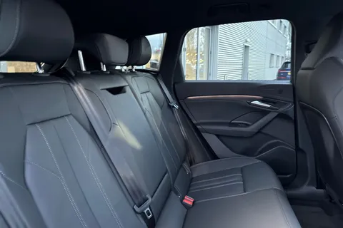 PX75YWB Audi Q6 E-Tron Q6 SUV S line e-tron performance  225,00 kW Thumbnail #19