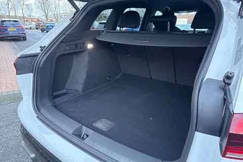 PX75YWB Audi Q6 E-Tron Q6 SUV S line e-tron performance  225,00 kW Thumbnail #35