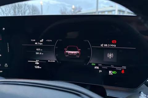 PX75YWB Audi Q6 E-Tron Q6 SUV S line e-tron performance  225,00 kW Thumbnail #51