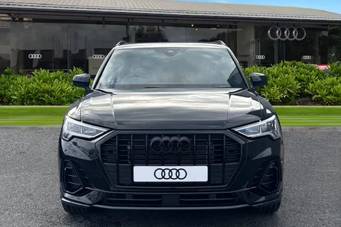 PX75YVO Audi Q3 Black Edition 35 TFSI  150 PS S tronic Thumbnail #6