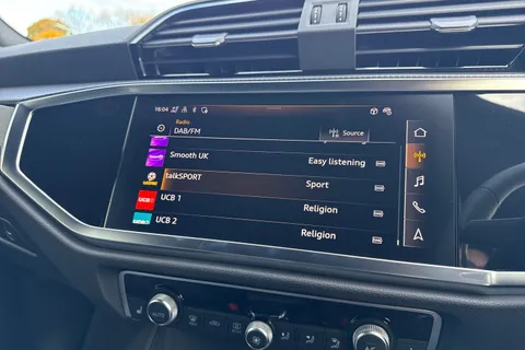 PX75YVO Audi Q3 Black Edition 35 TFSI  150 PS S tronic Thumbnail #50