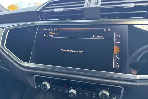 PX75YVO Audi Q3 Black Edition 35 TFSI  150 PS S tronic Thumbnail #51