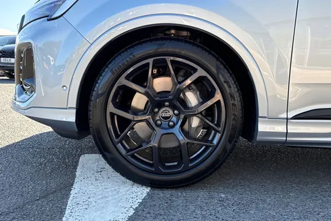 PX75KMG Audi Q7 SUV  Black Edition TDI quattro 231 PS tiptronic Thumbnail #10