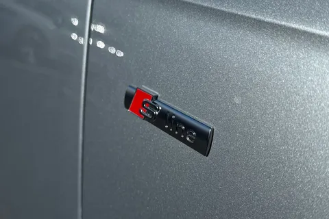 PX75KMG Audi Q7 SUV  Black Edition TDI quattro 231 PS tiptronic Thumbnail #26