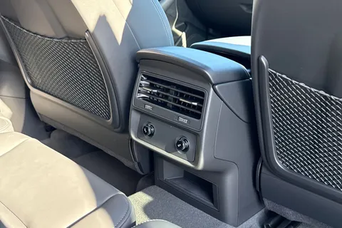 PX75KMG Audi Q7 SUV  Black Edition TDI quattro 231 PS tiptronic Thumbnail #44