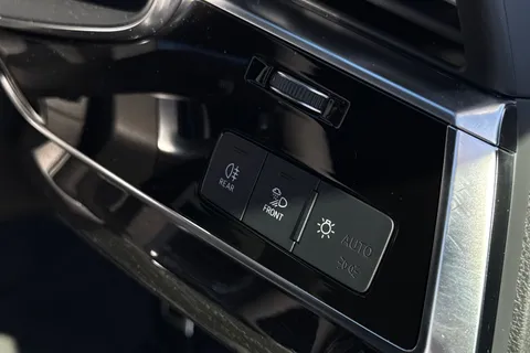 PX75KMG Audi Q7 SUV  Black Edition TDI quattro 231 PS tiptronic Thumbnail #49