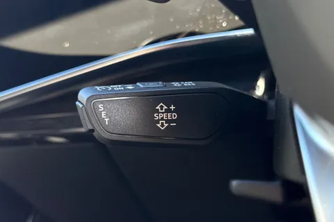 PX75KMG Audi Q7 SUV  Black Edition TDI quattro 231 PS tiptronic Thumbnail #58