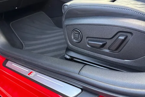 BW25OTR Audi S3 Black Edition TFSI  333 PS S tronic Thumbnail #32