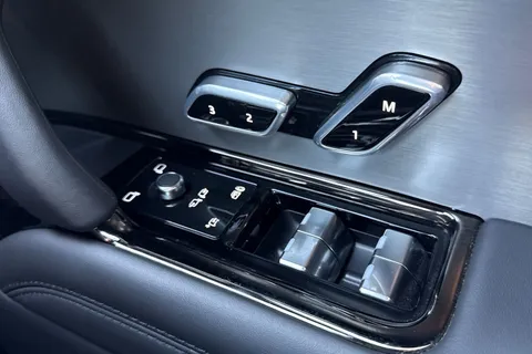 KK24AEM Land Rover Range Rover Sport 3.0 D300 Dynamic SE 5dr Thumbnail #27