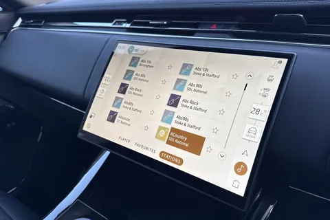 KK24AEM Land Rover Range Rover Sport 3.0 D300 Dynamic SE 5dr Thumbnail #36