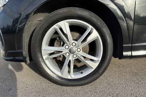 GJ70JGU Audi Q3 1.5 TFSI CoD 35 S line Euro 6 (s/s) 5dr Thumbnail #12