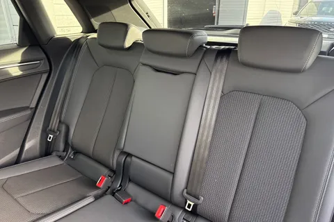 GJ70JGU Audi Q3 1.5 TFSI CoD 35 S line Euro 6 (s/s) 5dr Thumbnail #19