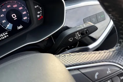 GJ70JGU Audi Q3 1.5 TFSI CoD 35 S line Euro 6 (s/s) 5dr Thumbnail #53