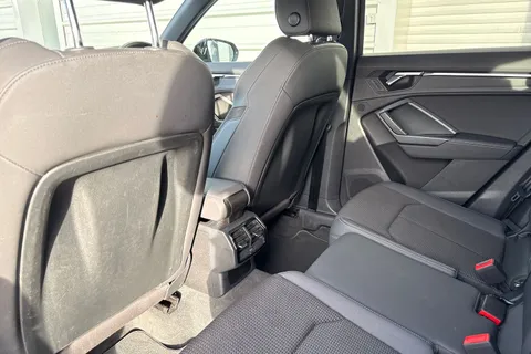 GJ70JGU Audi Q3 1.5 TFSI CoD 35 S line Euro 6 (s/s) 5dr Thumbnail #60