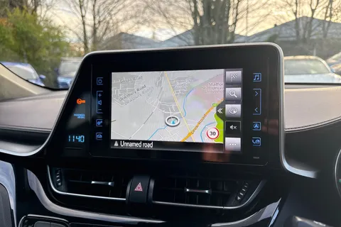 PF18OCH Toyota C-Hr 1.8 VVT-h Excel CVT Euro 6 (s/s) 5dr Thumbnail #13