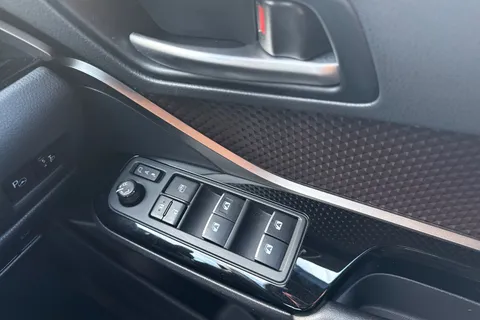 PF18OCH Toyota C-Hr 1.8 VVT-h Excel CVT Euro 6 (s/s) 5dr Thumbnail #19