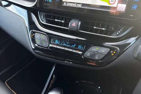PF18OCH Toyota C-Hr 1.8 VVT-h Excel CVT Euro 6 (s/s) 5dr Thumbnail #20