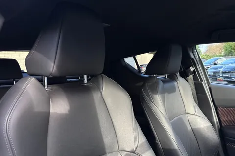 PF18OCH Toyota C-Hr 1.8 VVT-h Excel CVT Euro 6 (s/s) 5dr Thumbnail #22