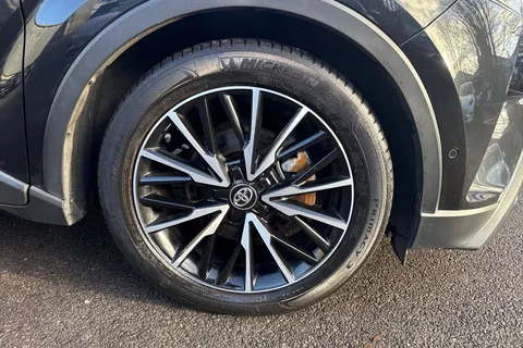 PF18OCH Toyota C-Hr 1.8 VVT-h Excel CVT Euro 6 (s/s) 5dr Thumbnail #23