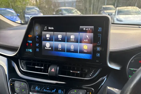 PF18OCH Toyota C-Hr 1.8 VVT-h Excel CVT Euro 6 (s/s) 5dr Thumbnail #42