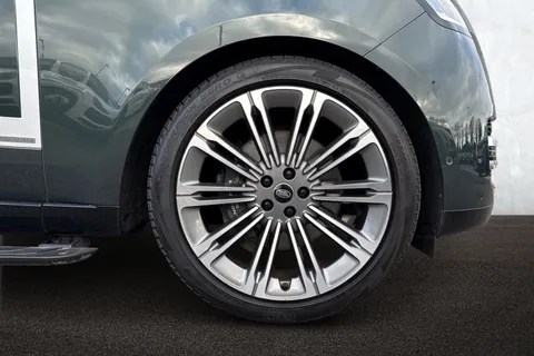 DY24YTP Land Rover Range Rover 3.0 D350 Autobiography 5dr Thumbnail #10