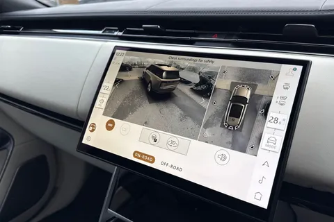 DY24YTP Land Rover Range Rover 3.0 D350 Autobiography 5dr Thumbnail #14