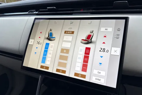 DY24YTP Land Rover Range Rover 3.0 D350 Autobiography 5dr Thumbnail #24