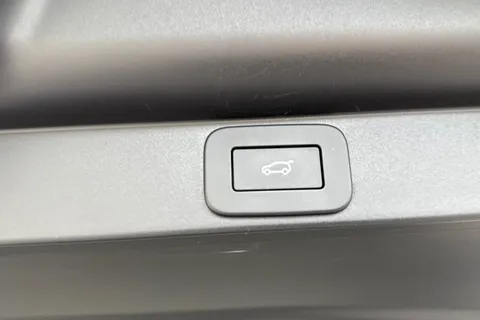 DY24YTP Land Rover Range Rover 3.0 D350 Autobiography 5dr Thumbnail #34