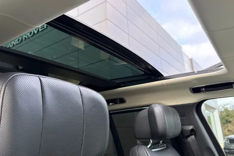 DY24YTP Land Rover Range Rover 3.0 D350 Autobiography 5dr Thumbnail #35