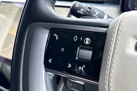 DY24YTP Land Rover Range Rover 3.0 D350 Autobiography 5dr Thumbnail #37