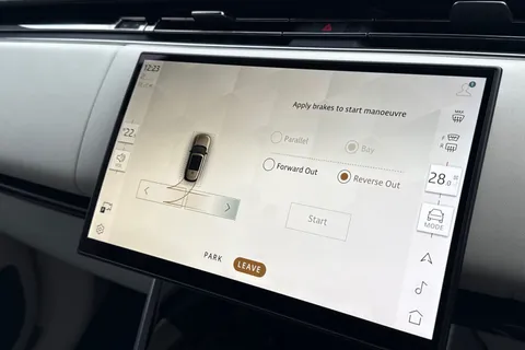 DY24YTP Land Rover Range Rover 3.0 D350 Autobiography 5dr Thumbnail #45