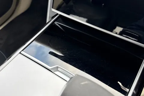 DY24YTP Land Rover Range Rover 3.0 D350 Autobiography 5dr Thumbnail #47