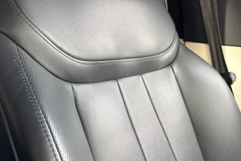 DY24YTP Land Rover Range Rover 3.0 D350 Autobiography 5dr Thumbnail #51