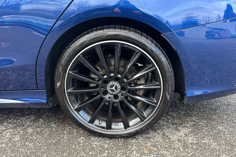 HX21ZBD Mercedes-Benz C Class 1.5 C200 MHEV AMG Line Night Edition (Premium Plus) G-Tronic+ Euro 6 (s/s) 5dr Thumbnail #25