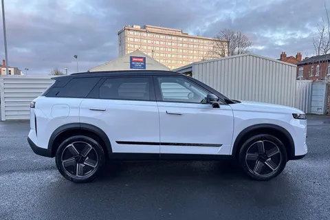 Jaecoo 7 1.5T SHS 18.3kWh Luxury SUV 5dr Petrol Plug-in Hybrid Auto Euro 6 (s/s) (204 ps) Thumbnail #4