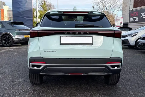 Omoda 5 1.6 TGDI Knight DCT Euro 6 (s/s) 5dr Thumbnail #4