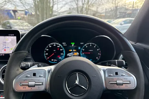 HX21ZBD Mercedes-Benz C Class 1.5 C200 MHEV AMG Line Night Edition (Premium Plus) G-Tronic+ Euro 6 (s/s) 5dr Thumbnail #36