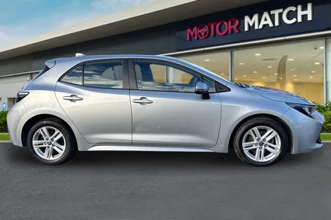 SK72KDX Toyota Corolla 1.8 VVT-h Icon CVT Euro 6 (s/s) 5dr Thumbnail #4